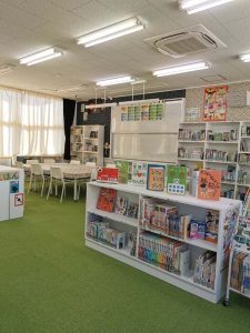 福山市立金江小学校図書館改装後03